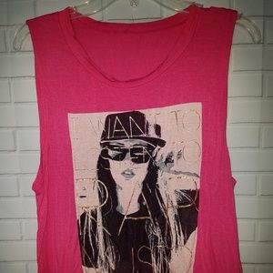 Bundle of [4] tops🖤!